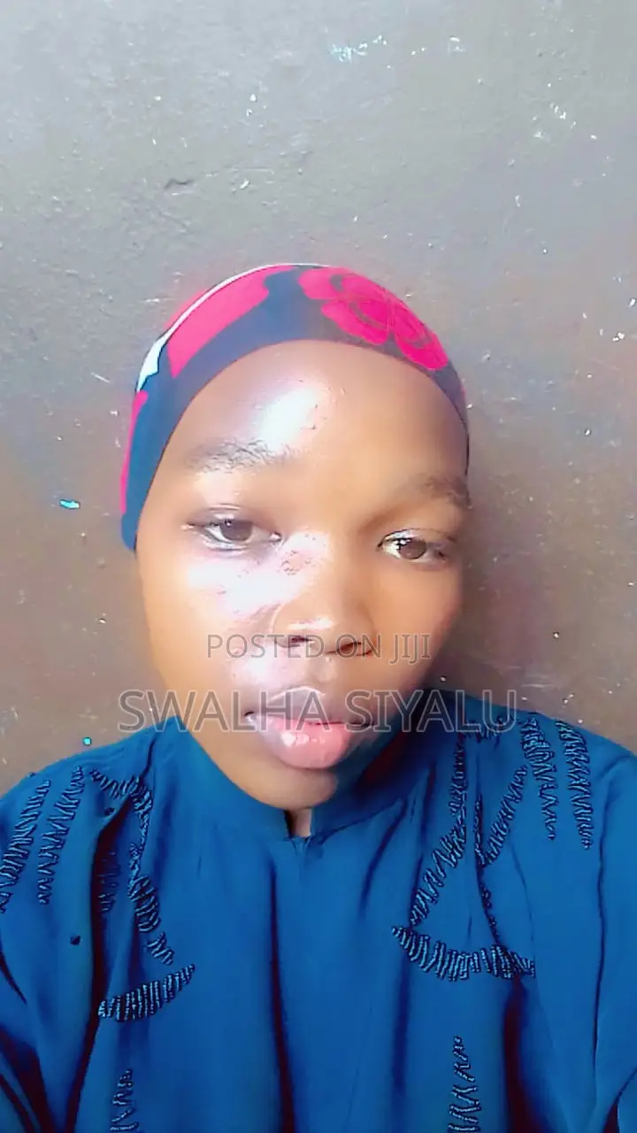 Waitresses to Work in Kampala City Center