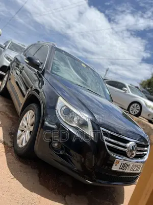 Volkswagen Tiguan 2009 Black