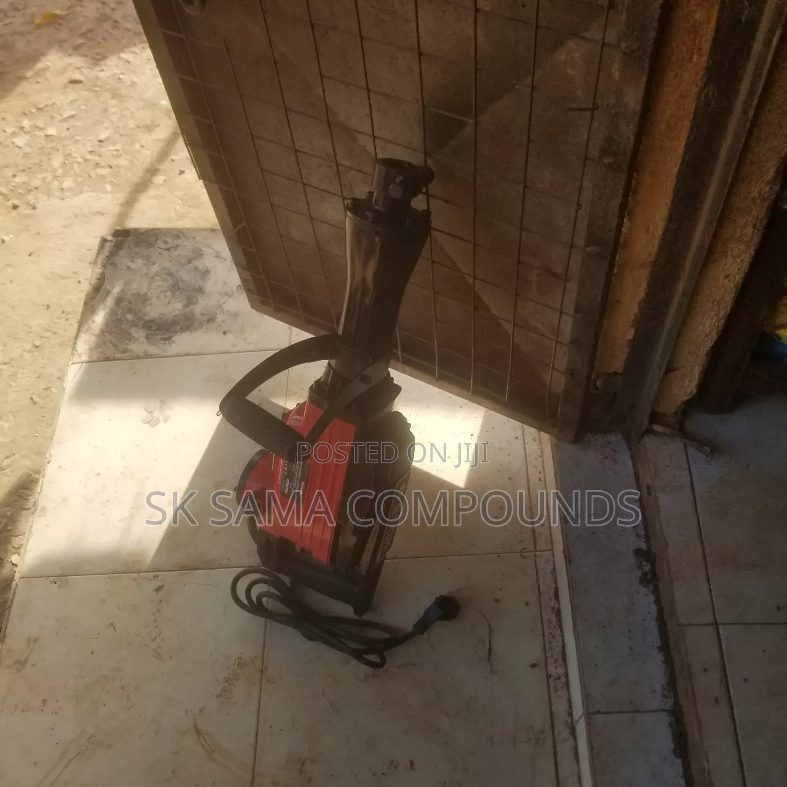 Demolition Hammer