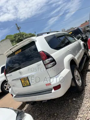 Toyota Land Cruiser Prado 2007 White