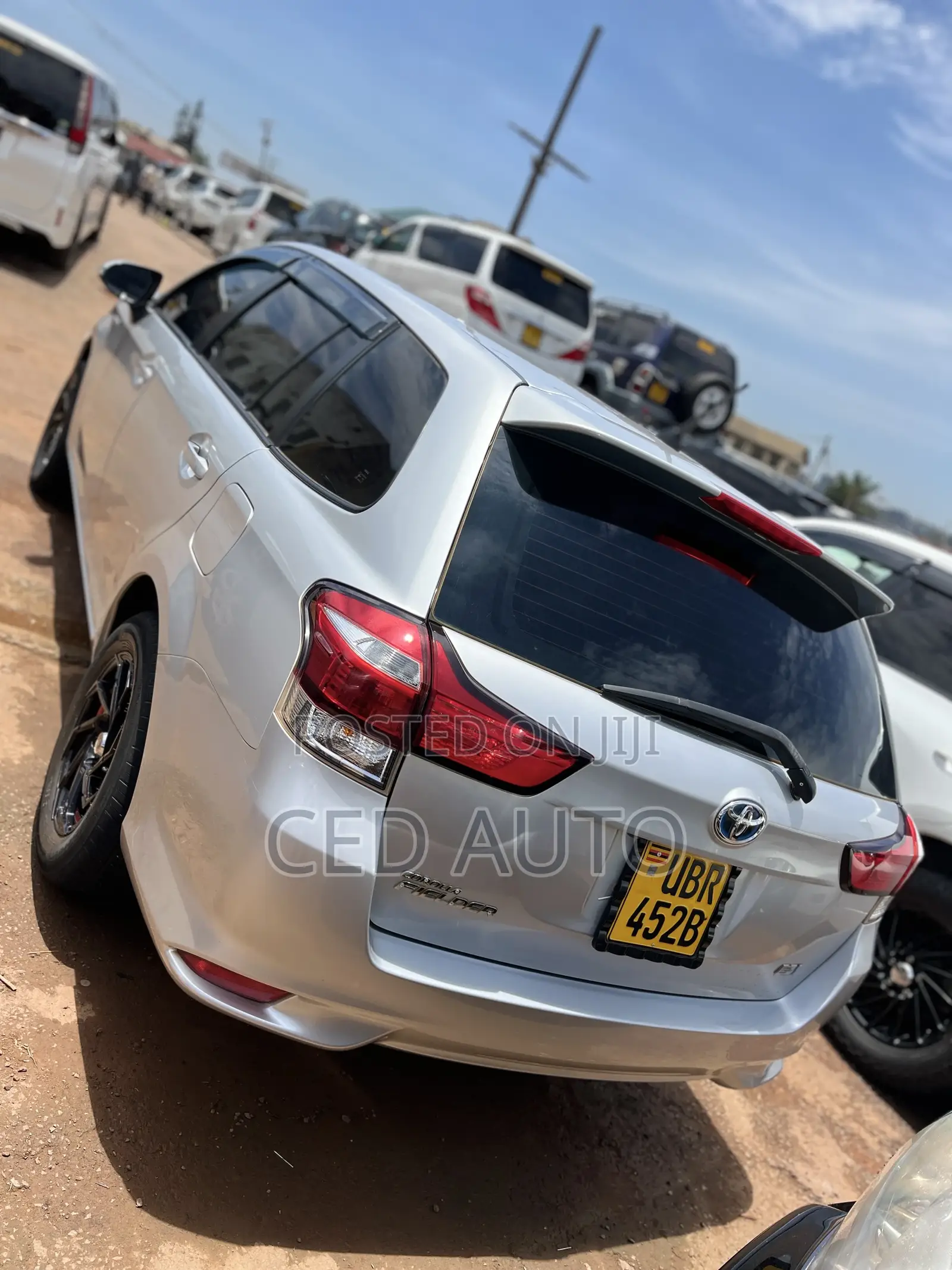 Toyota Corolla Fielder 2015 Silver