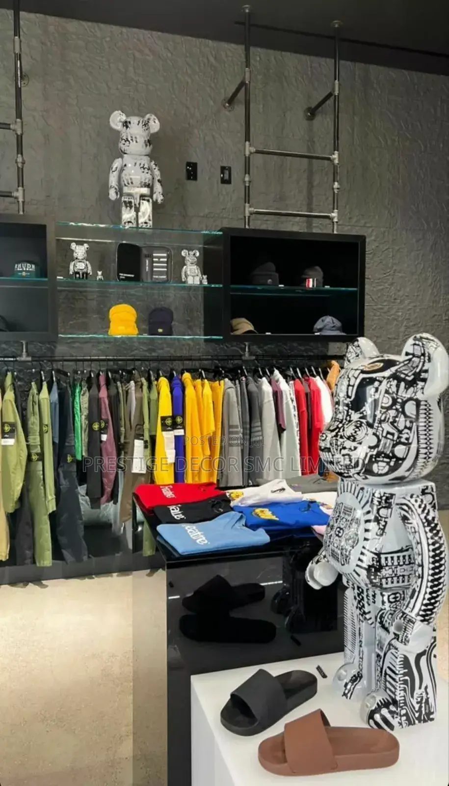 Modern Boutique Majestic. MKKK