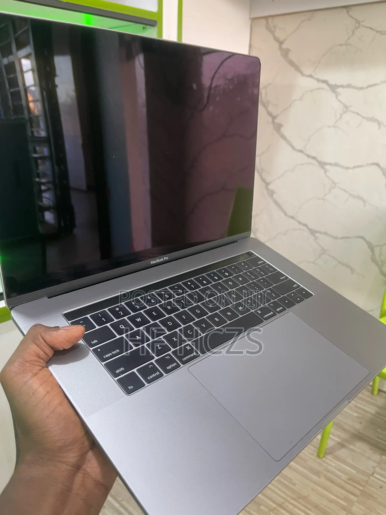 Laptop Apple MacBook Pro 2016 16GB Intel Core i7 SSD 512GB