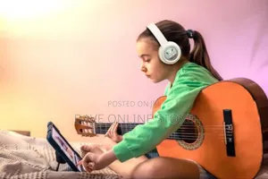 Porodo Soundtec Moose Wireless Kids Headphone. (Pink)