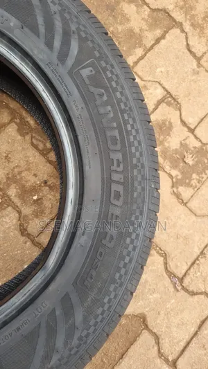 235/65r17 Landrider H/T
