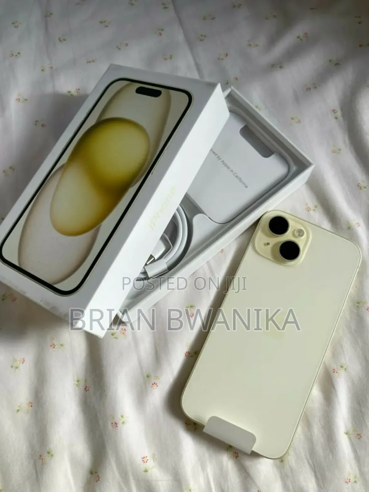 New Apple iPhone 15 256 GB Yellow