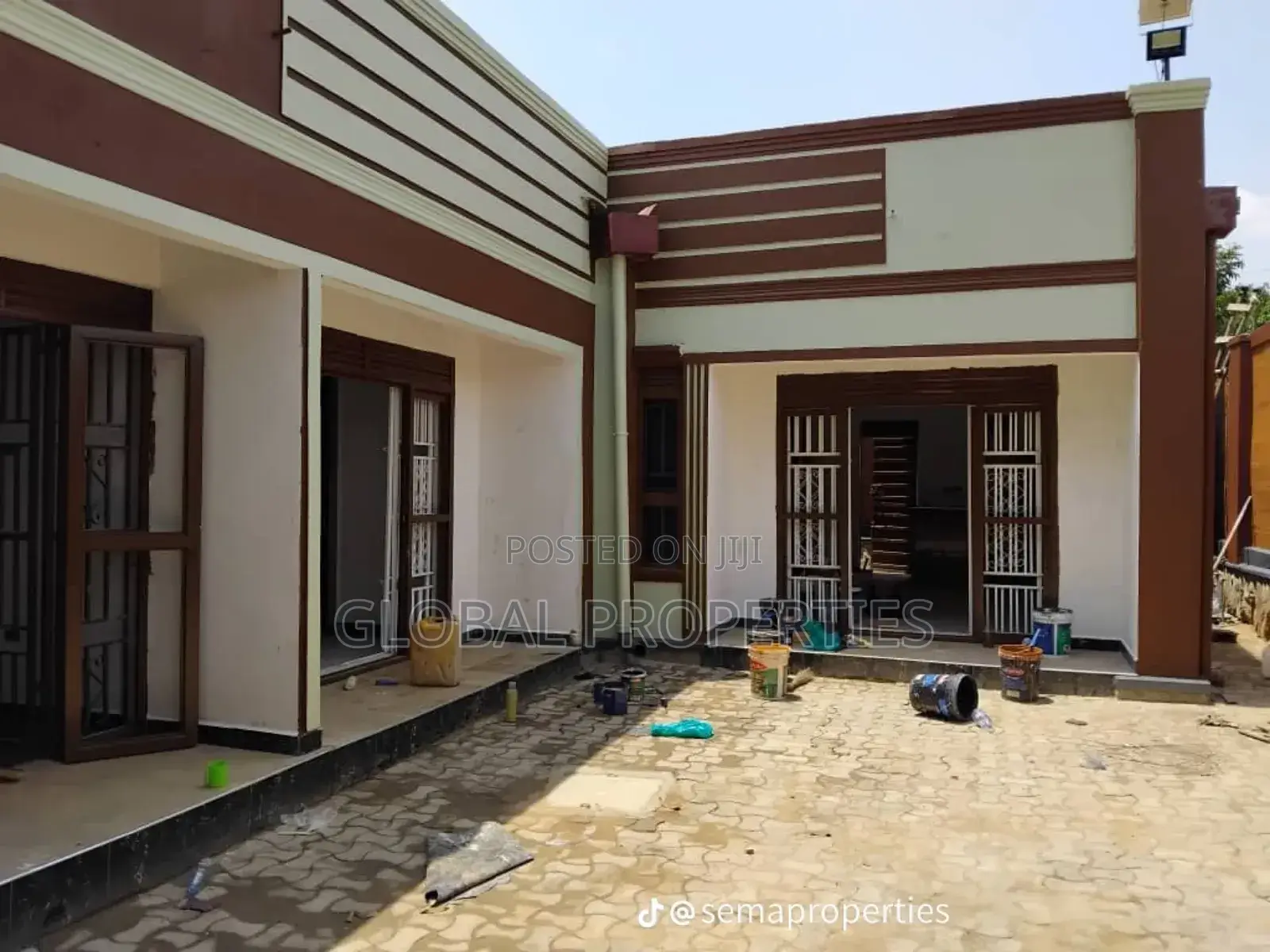 1bdrm Bungalow in Buuto Road, Central Division for rent