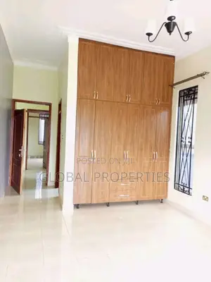 2bdrm Bungalow in Nsawo Estate, Central Division for rent