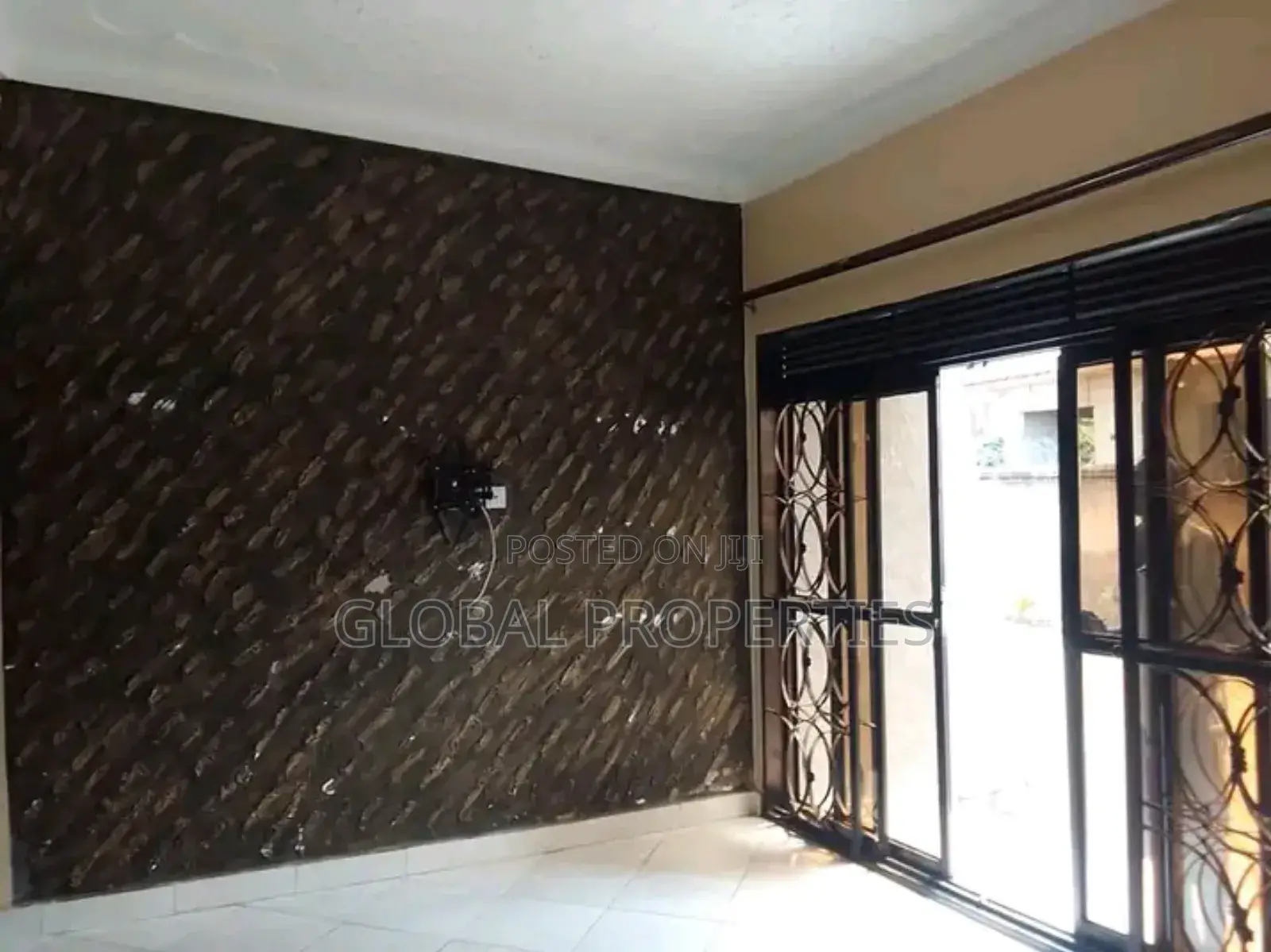 1bdrm Bungalow in Kyaliwajala, Central Division for rent
