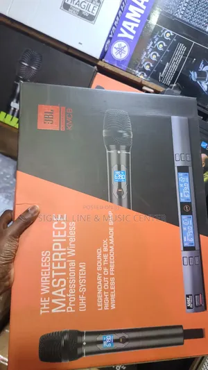 Photo - The Wireless Master Pice JBL Microphone KMC 8 Wireless