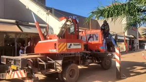 Photo - Bucket Cranes for Hire