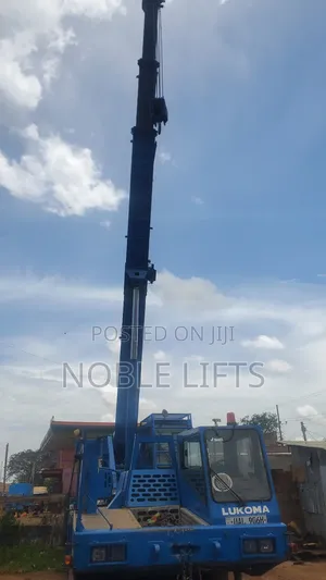 Photo - 20t Groove Crane for Hire