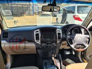 Mitsubishi Pajero V80 3.2 DI-D 2016 Gold