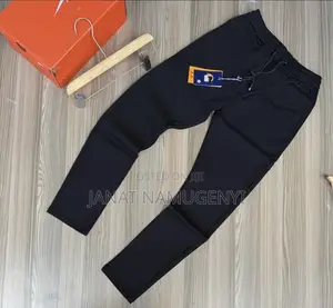 Photo - Plain Black Sweater Pant
