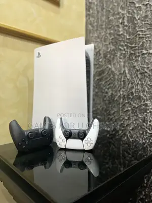 Ps5 Console 2pads 2games Uk Version