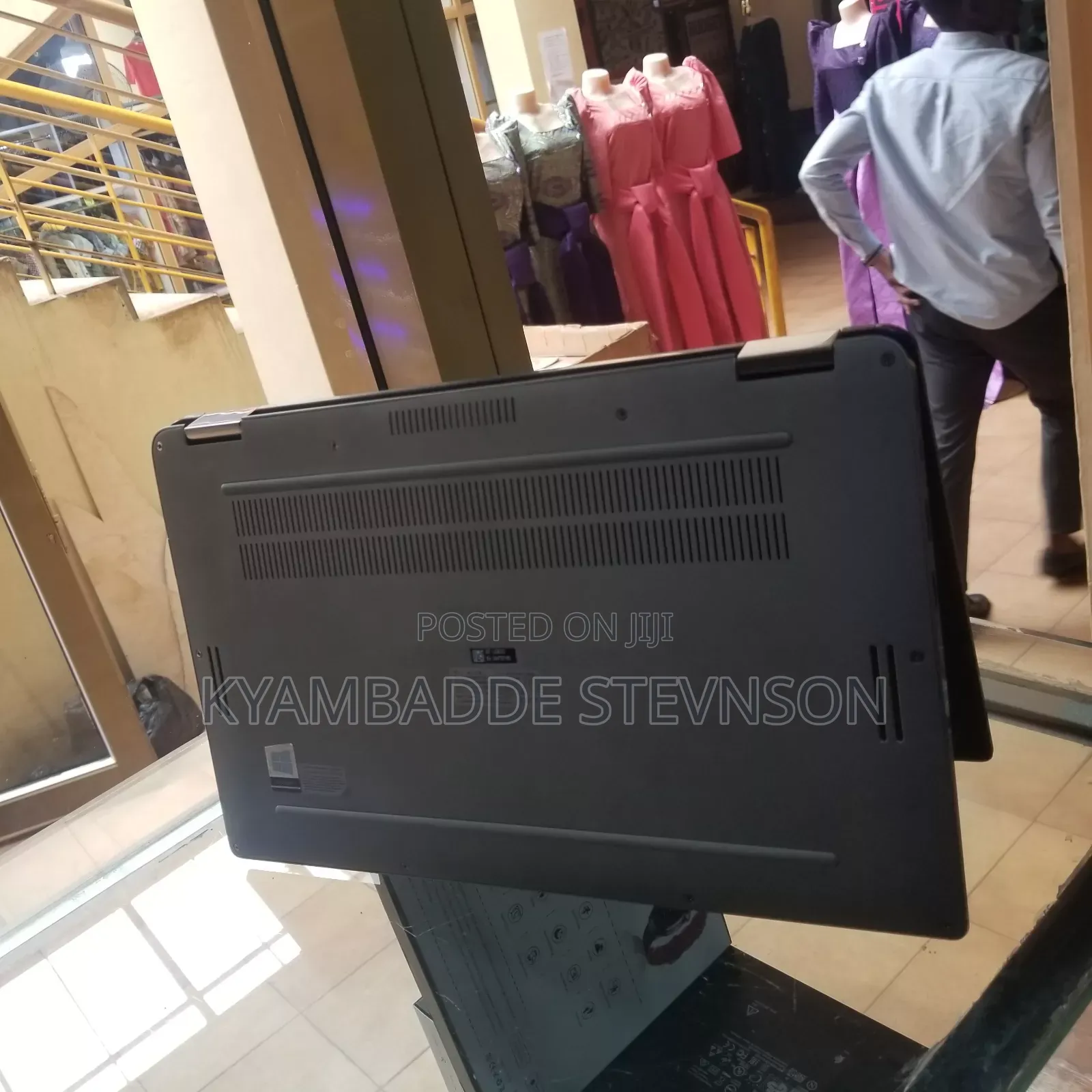 Laptop Dell Latitude 7400 8GB Intel Core I5 SSD 256GB