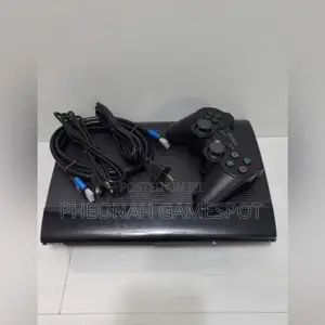 Playstation 3 Ps3 Full Set. 2 Controllers and 2 Games