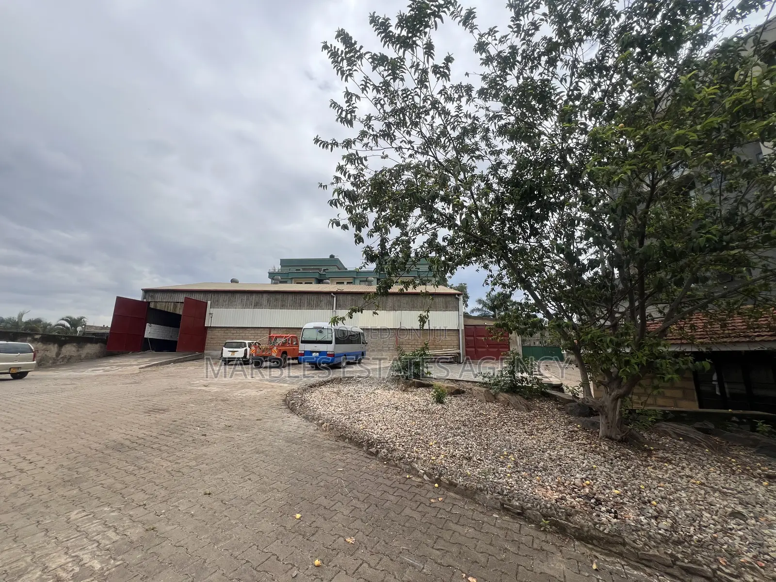 Stand-Alone Warehouse for Rent in Kansanga, 600 SQMS