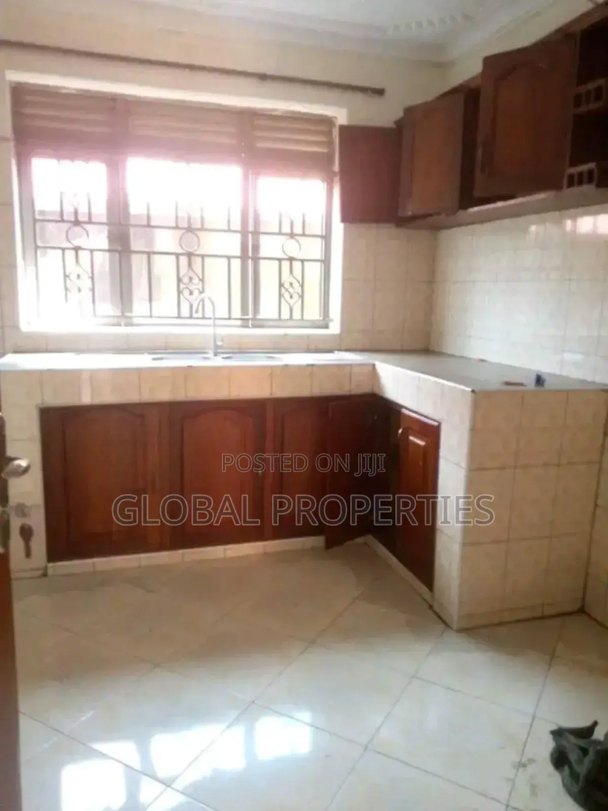 2bdrm Bungalow in Kamuli Rd, Central Division for rent