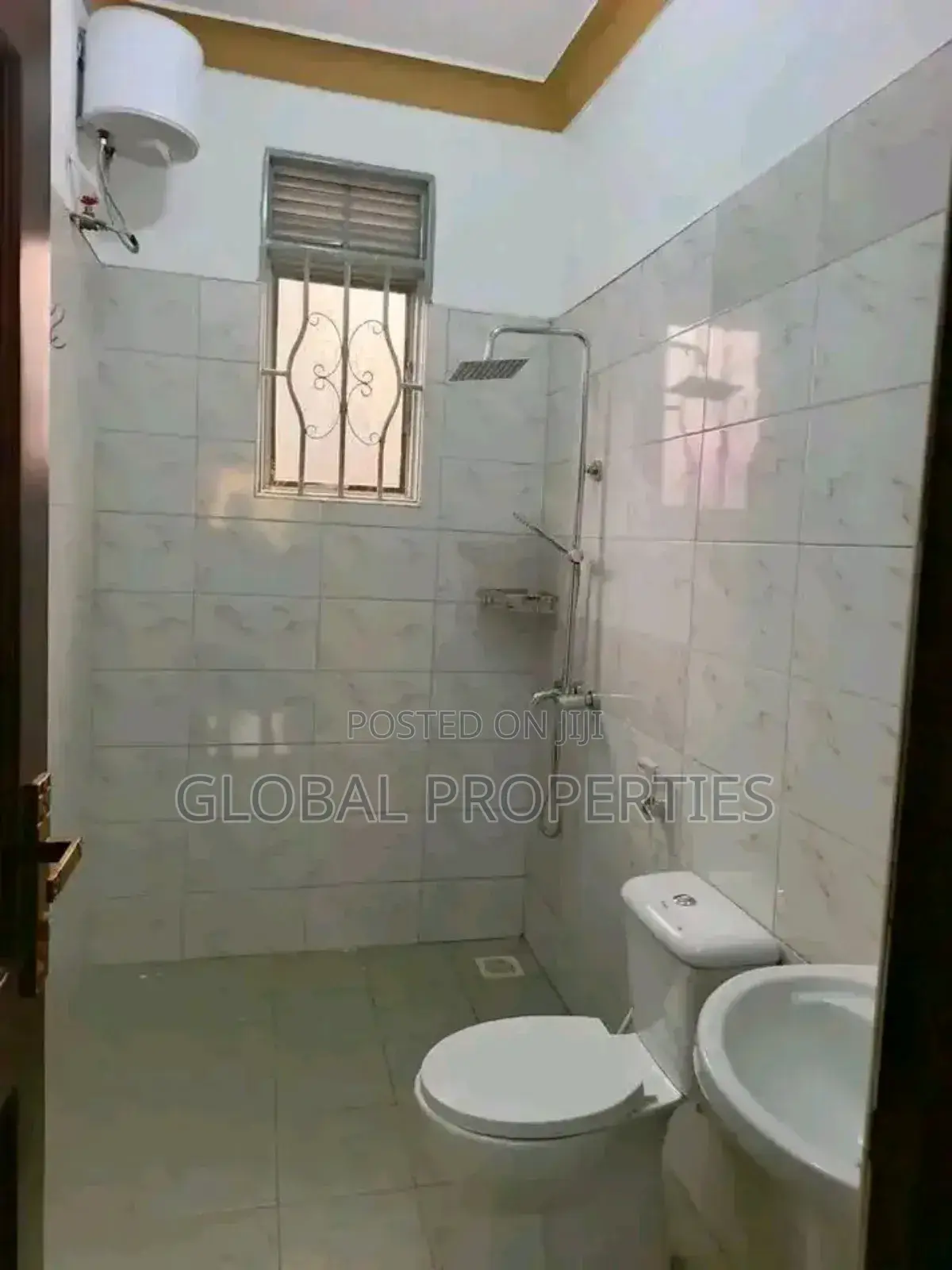 2bdrm Bungalow in Kamuli Rd, Central Division for rent