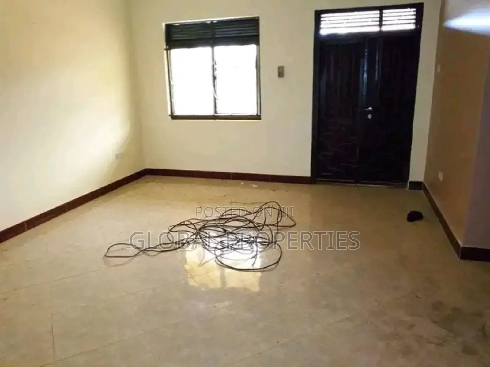 2bdrm Bungalow in Kamuli Rd, Central Division for rent