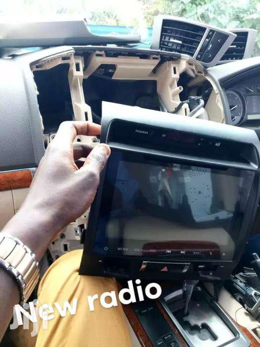 CAR RADIO UPGRADE FOR LANDCRUISER V8 2018.