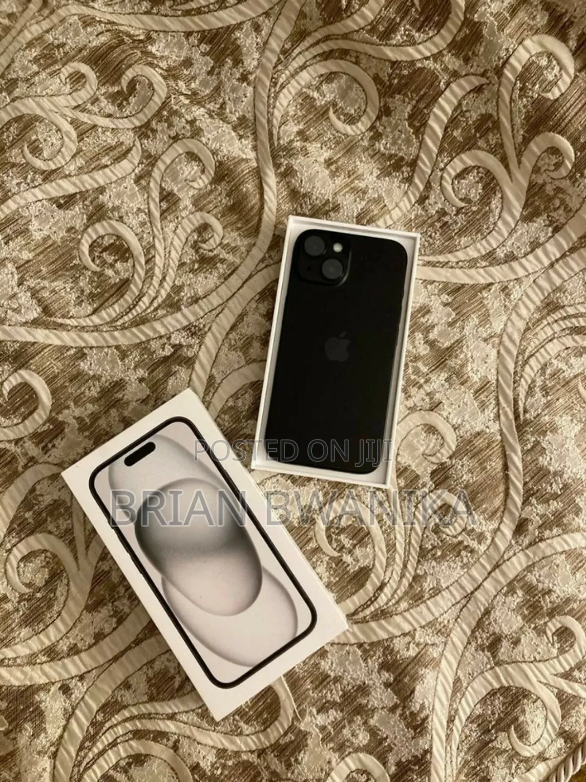New Apple iPhone 15 128 GB Black