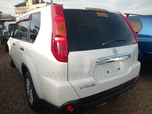 Nissan X-Trail 2010 White
