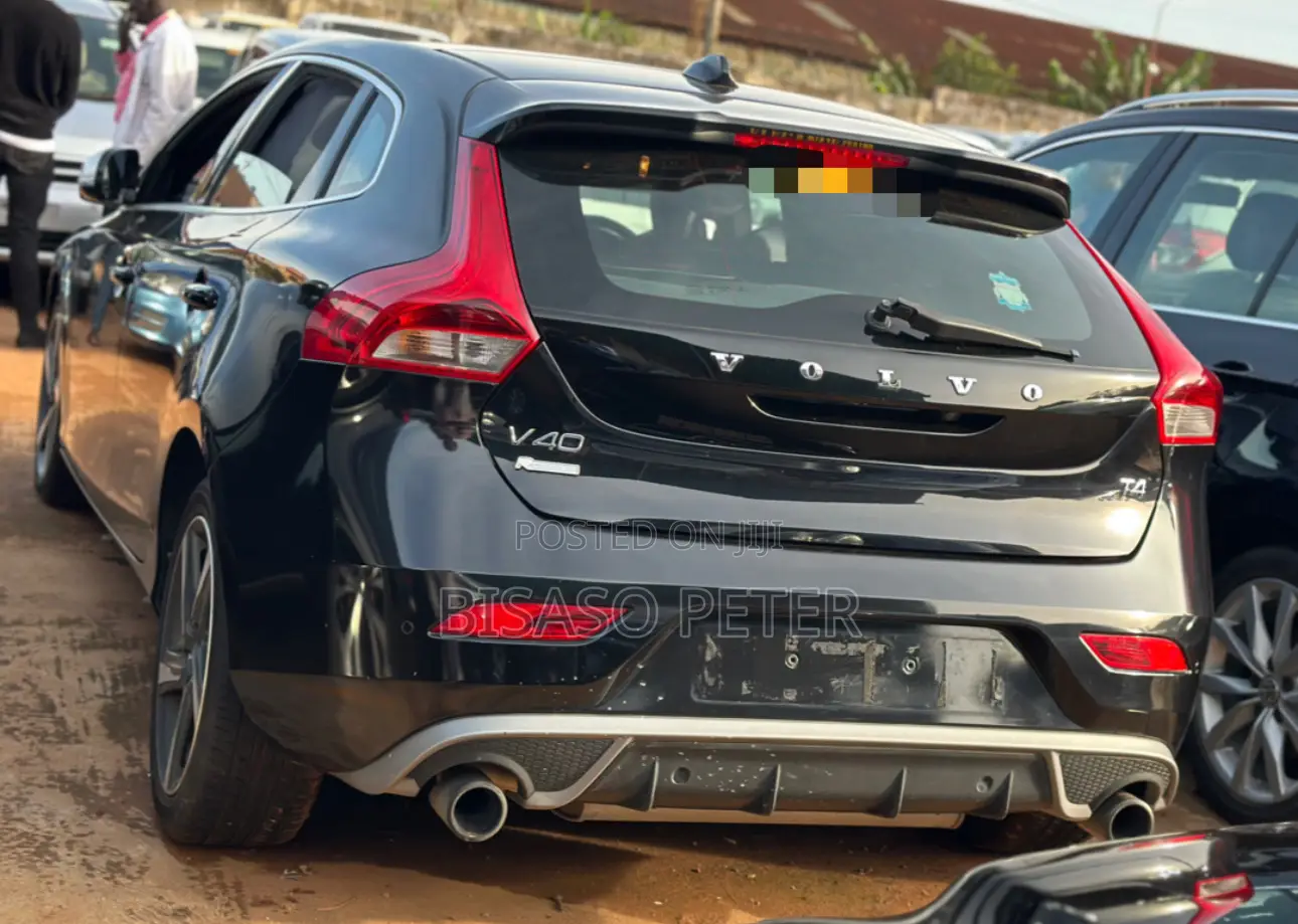 Volvo V40 2014 Black