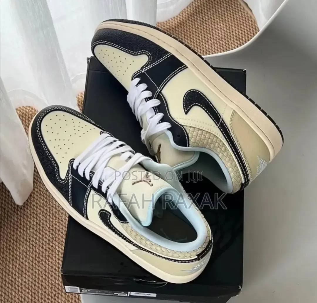 Nike Air Jordan 1 Low Se Coconut Milk Black