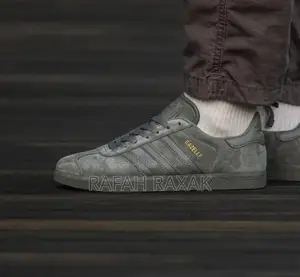 Photo - Men's Adidas Gazelle Sneakers