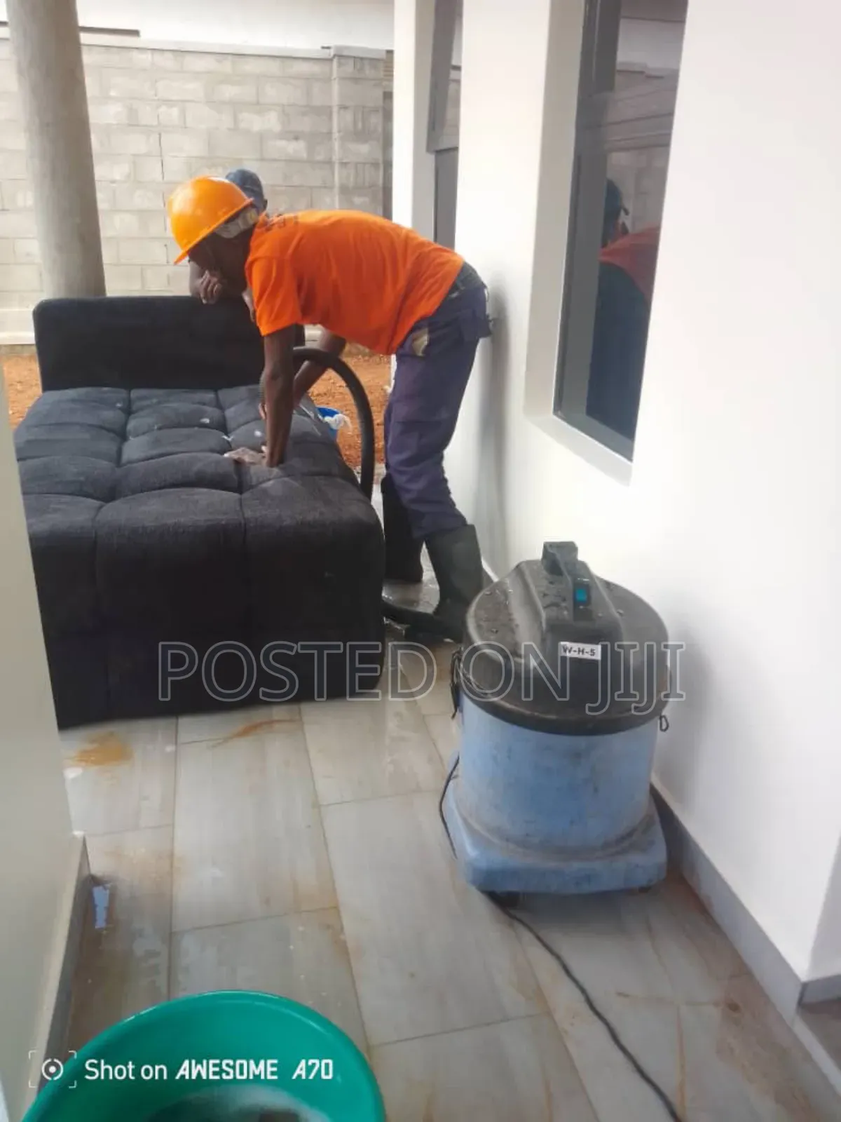 Sofa Set Cleaning Services