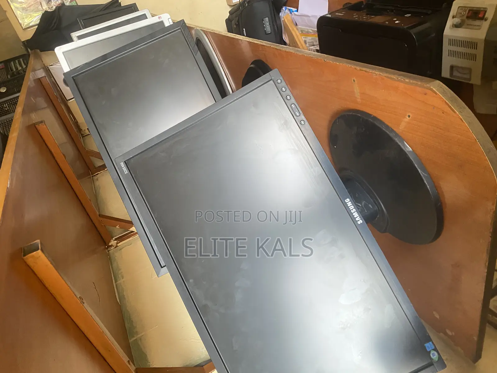 FHD 22 Inches Monitors