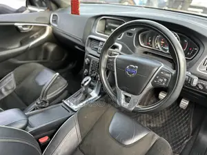 Volvo V40 2014 Black