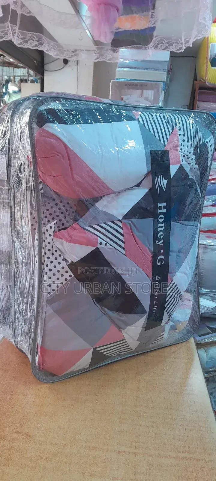 Honey G Pinky Large 10 PCS Duvet
