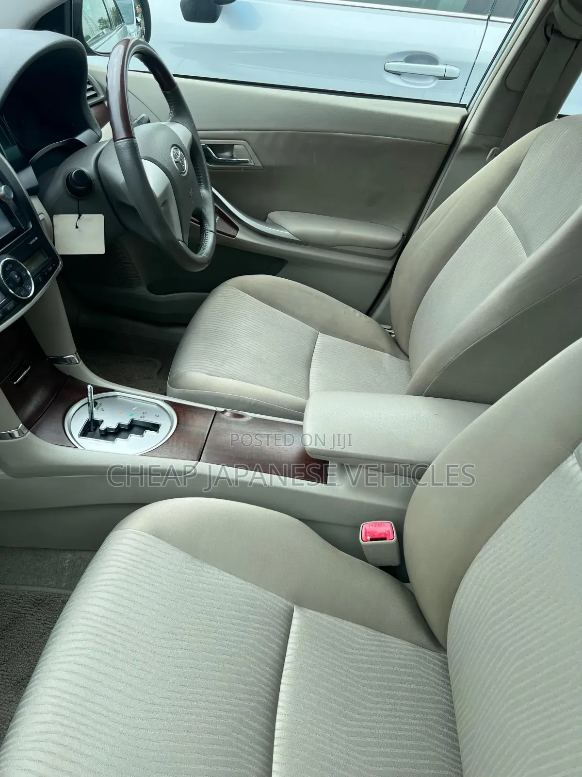 Toyota Premio 2012 Silver