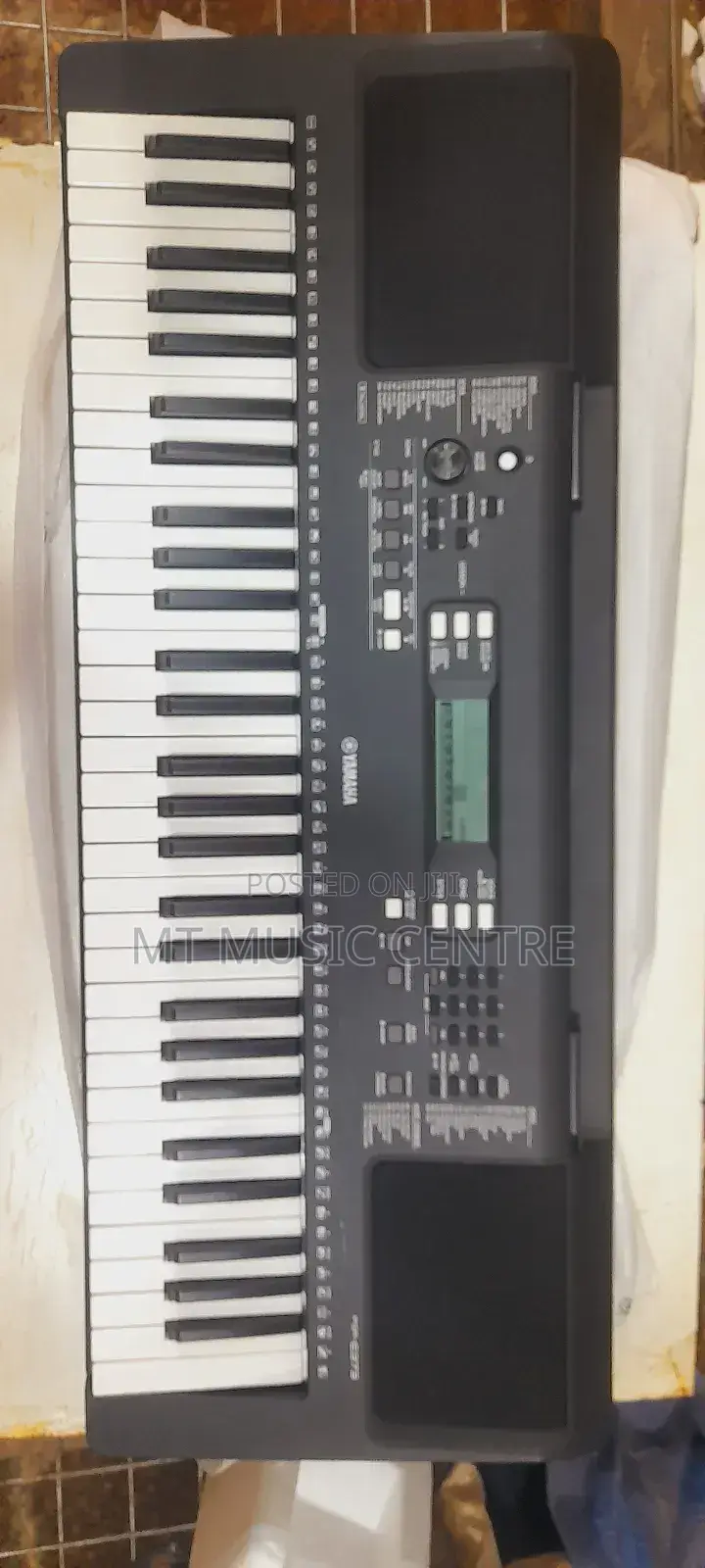 Yamaha PSR-E373