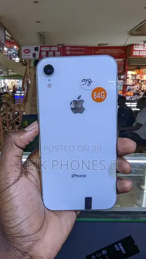 Apple iPhone XR 64 GB White