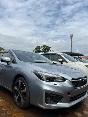 Subaru Impreza 2.0i Premium AWD Hatchback 2018 Silver