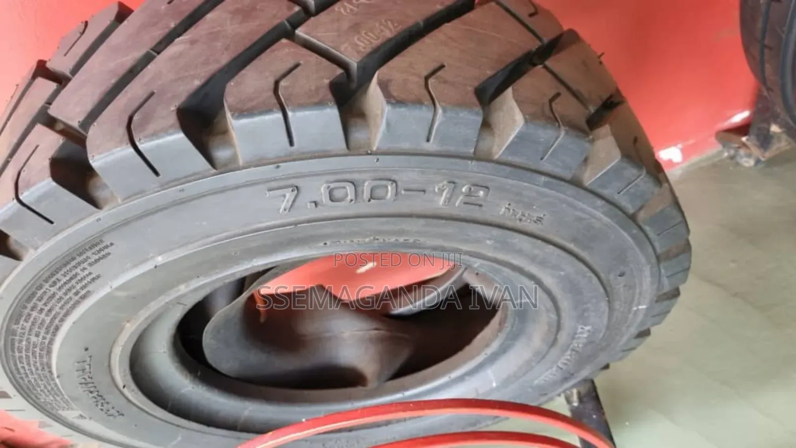 700-12 Folk Lift Tyre Tube Type