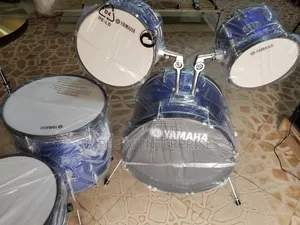 Yamaha Drum Set