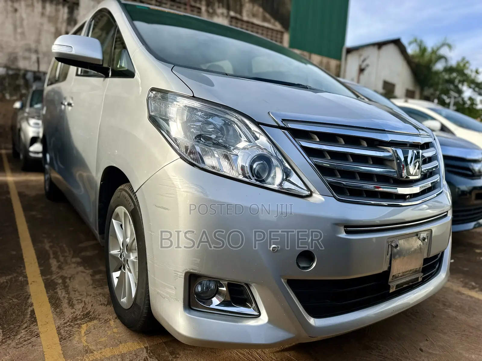 Toyota Alphard 2.4 Petrol AWD 2013 Silver