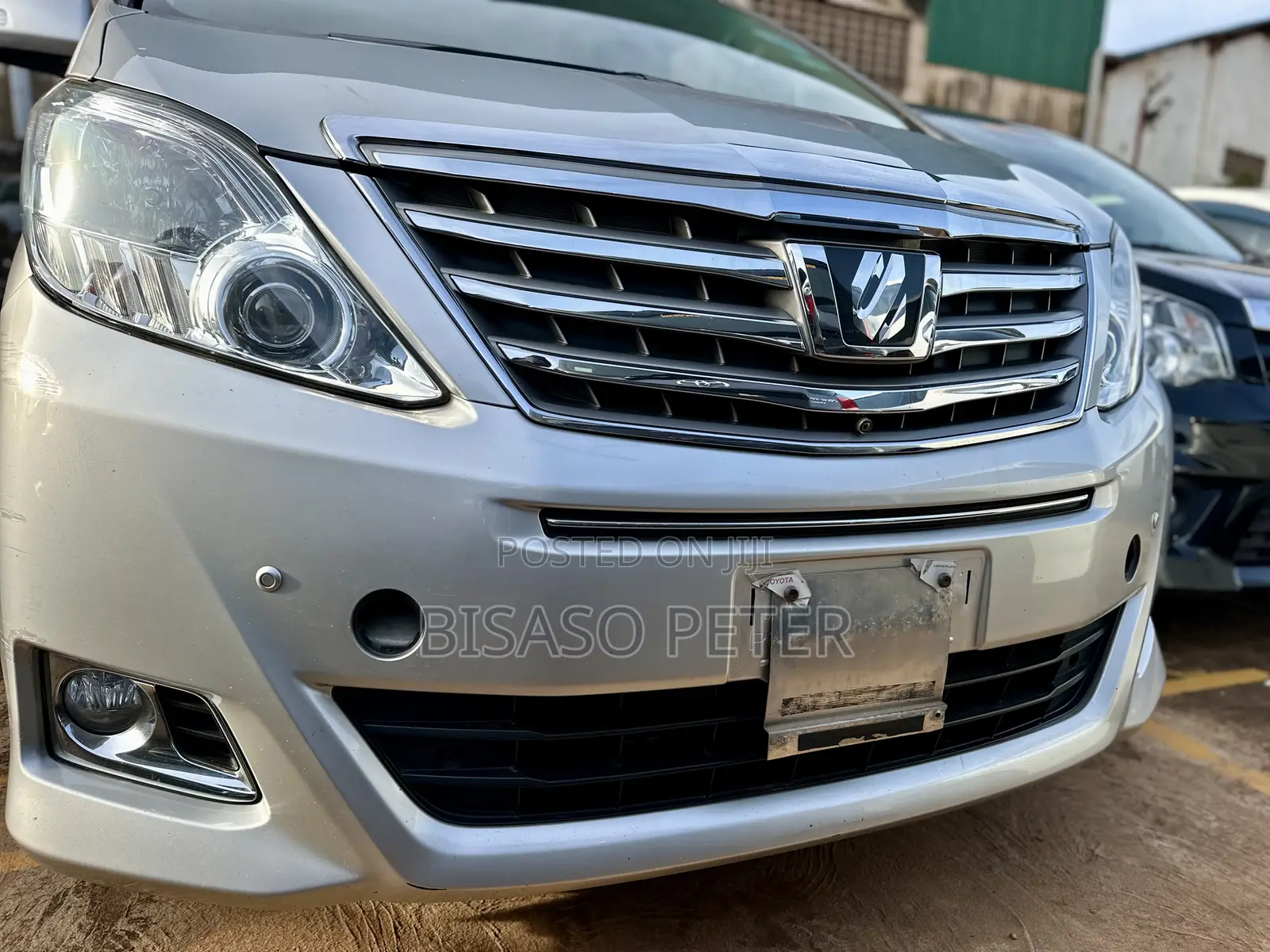 Toyota Alphard 2.4 Petrol AWD 2013 Silver