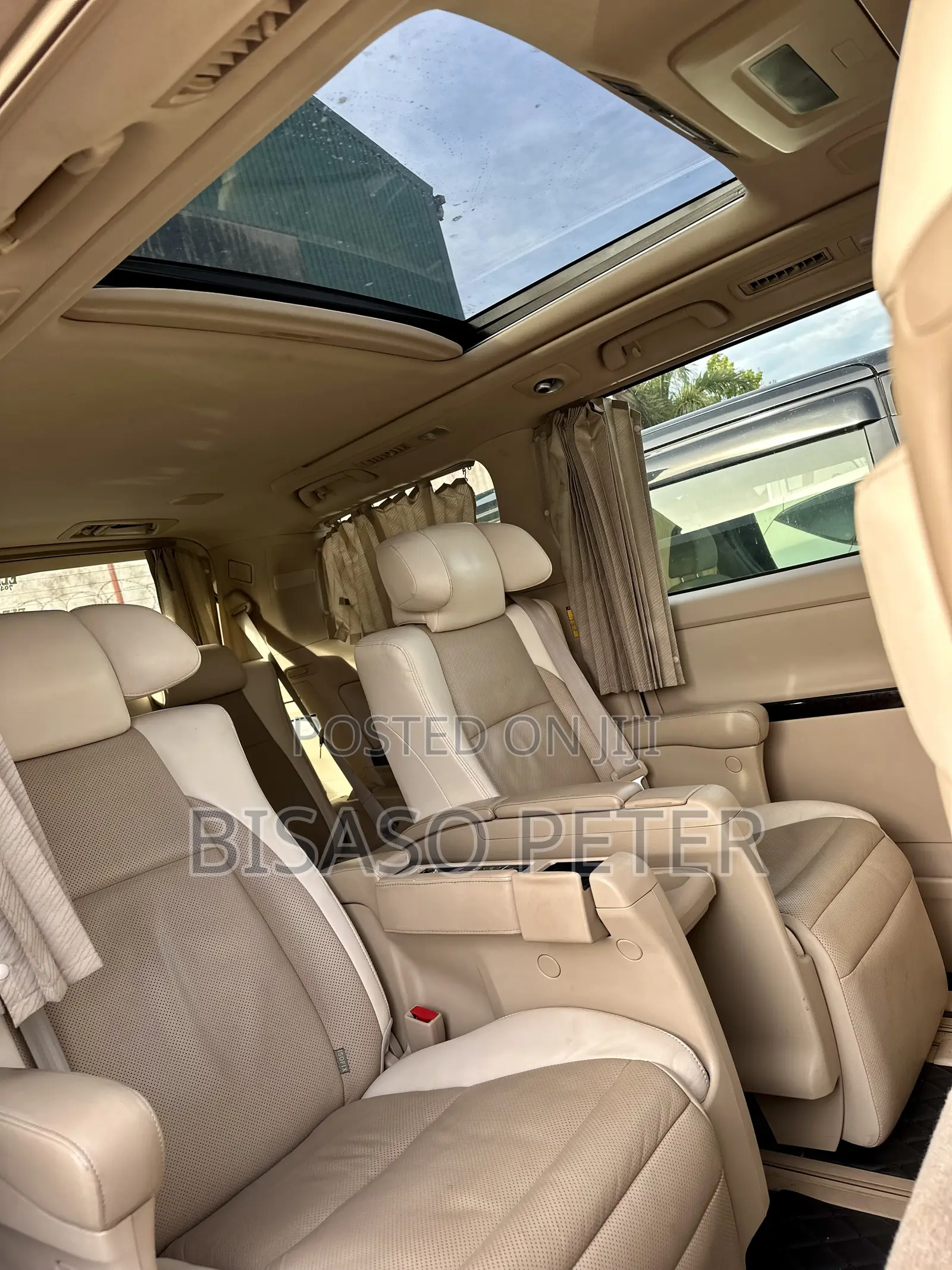 Toyota Alphard 2.4 Petrol AWD 2013 Silver