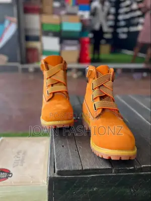 Original Men's Timberland Boots-yellow