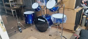 Yamaha Drum Set