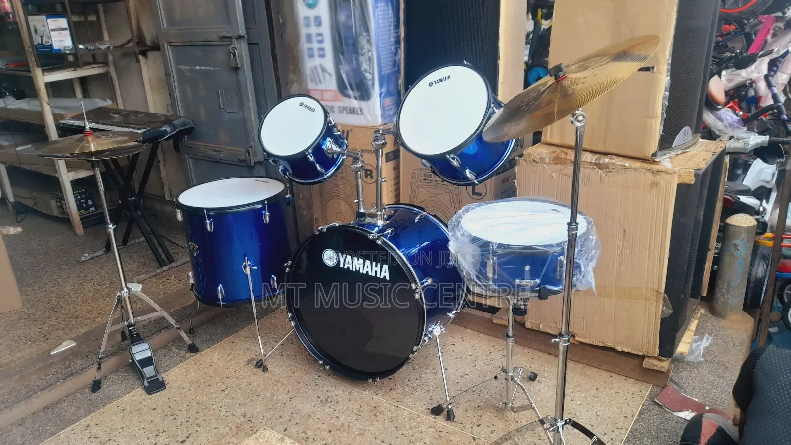Yamaha Drum Set