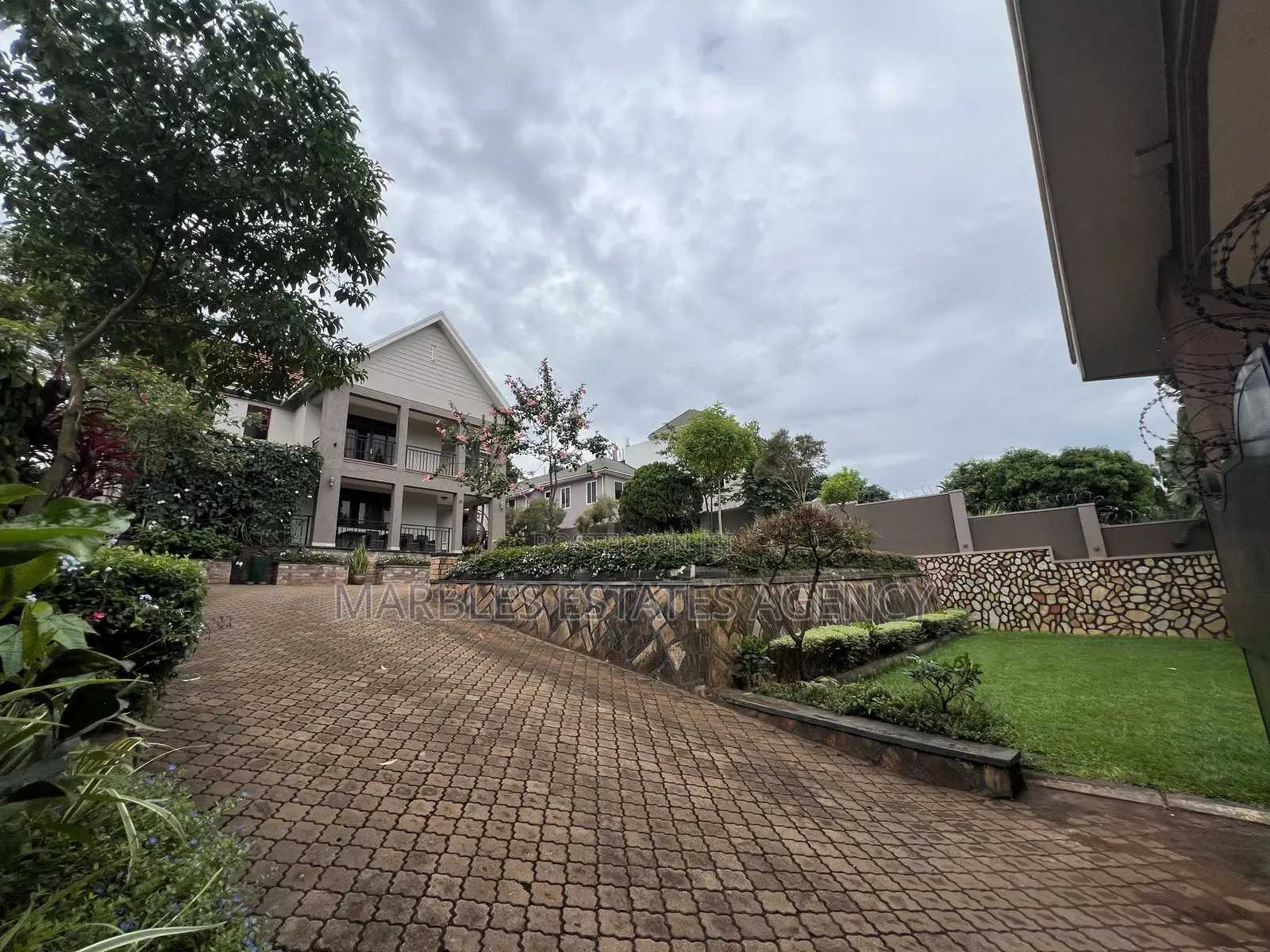 5bdrm House in Naguru, Central Division for rent