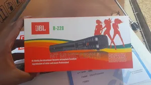 JBL B228 Dynamic Microphone