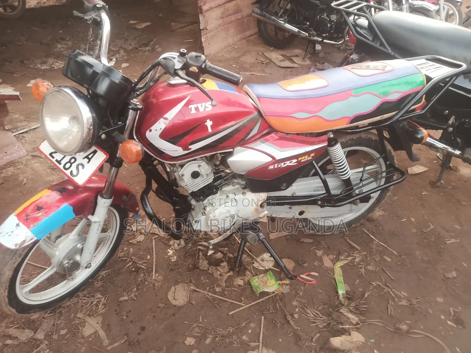 TVS HLX 125 2022 Red
